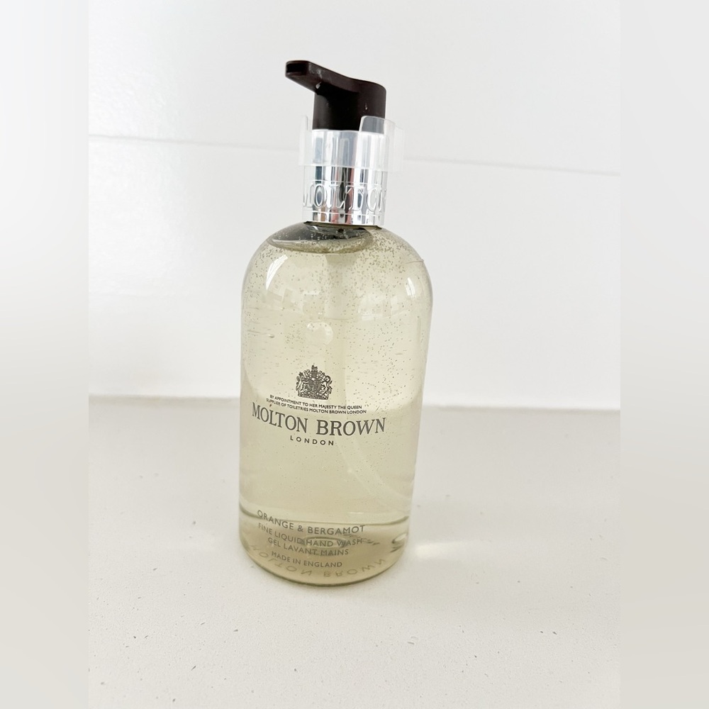NWT: Orange & Bergamot Fine Liquid Hand Wash Molton Brown 300 ml